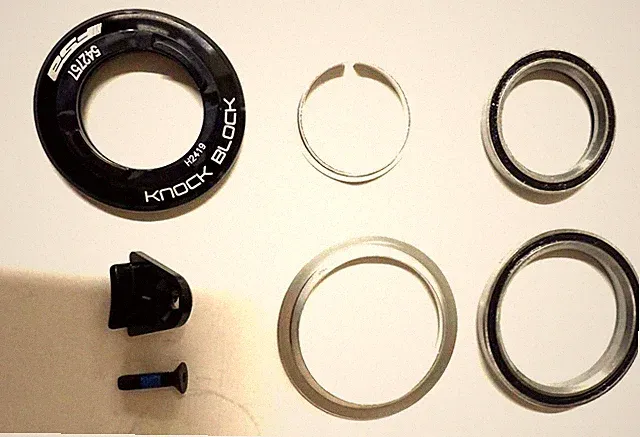 FSA IS-2-HBS Headset Assembly for TREK Knock Block Tapered 1-1/8" Black